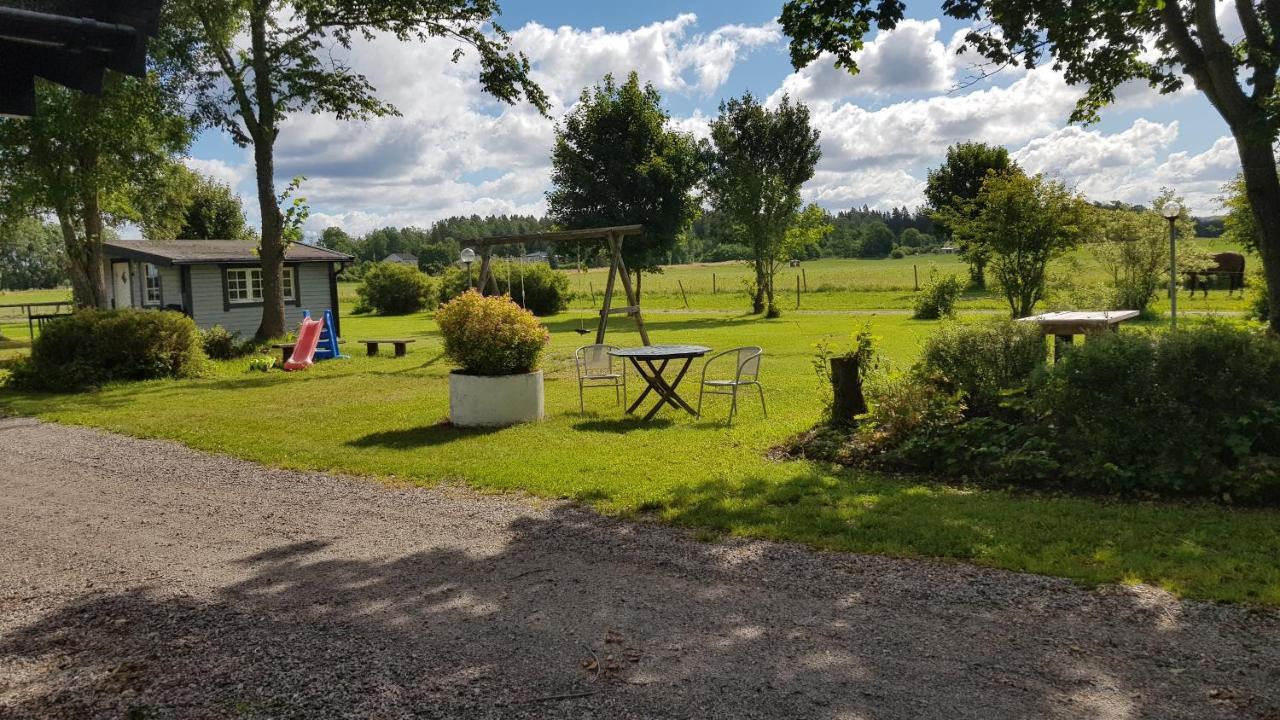 Backgardens Stugby Villa Axvall Exterior photo
