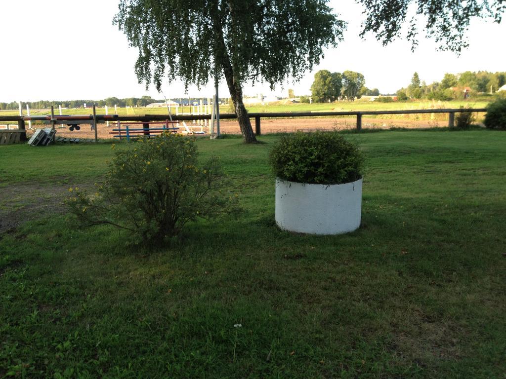 Backgardens Stugby Villa Axvall Exterior photo